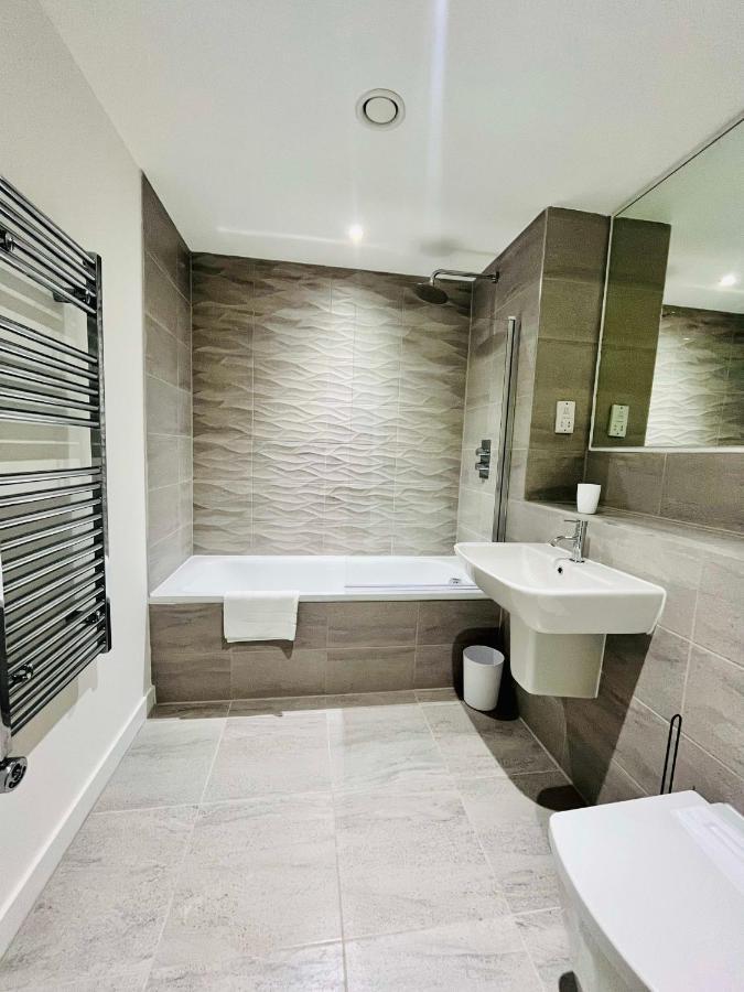 Stunning One Bedroom Apartment In Old Trafford Μάντσεστερ Εξωτερικό φωτογραφία